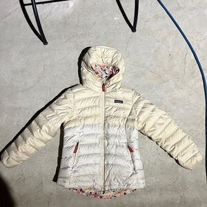 Patagonia white reversible down jacket